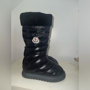 Gaia fleece-trimmed quilted shell boots